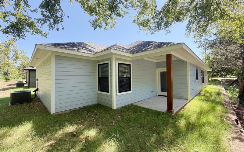 1905 S Lamar, Denison, TX 75021, 3 Bedrooms Bedrooms, ,2 BathroomsBathrooms,Residential,For Sale,1905 S Lamar,0,20982481