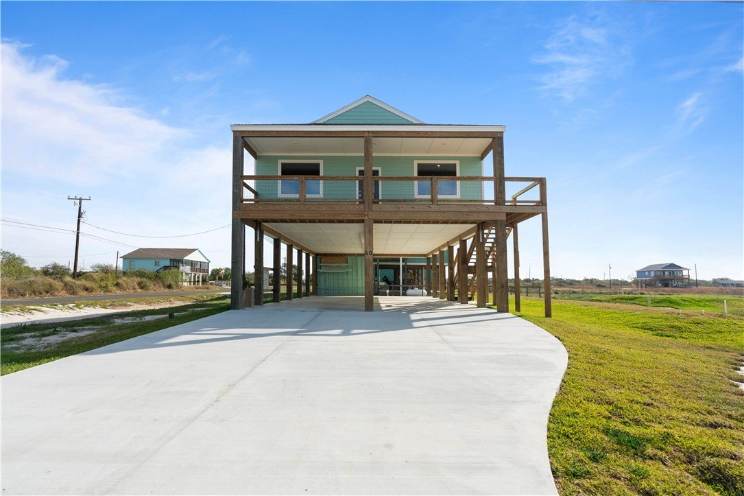 40 Bayview Loop, Rockport, TX 78382, 3 Bedrooms Bedrooms, ,2 BathroomsBathrooms,Residential,For Sale,40 Bayview Loop,452669