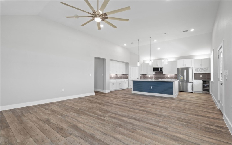 40 Bayview Loop, Rockport, TX 78382, 3 Bedrooms Bedrooms, ,2 BathroomsBathrooms,Residential,For Sale,40 Bayview Loop,452669
