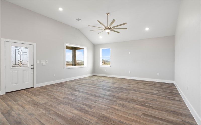 40 Bayview Loop, Rockport, TX 78382, 3 Bedrooms Bedrooms, ,2 BathroomsBathrooms,Residential,For Sale,40 Bayview Loop,452669