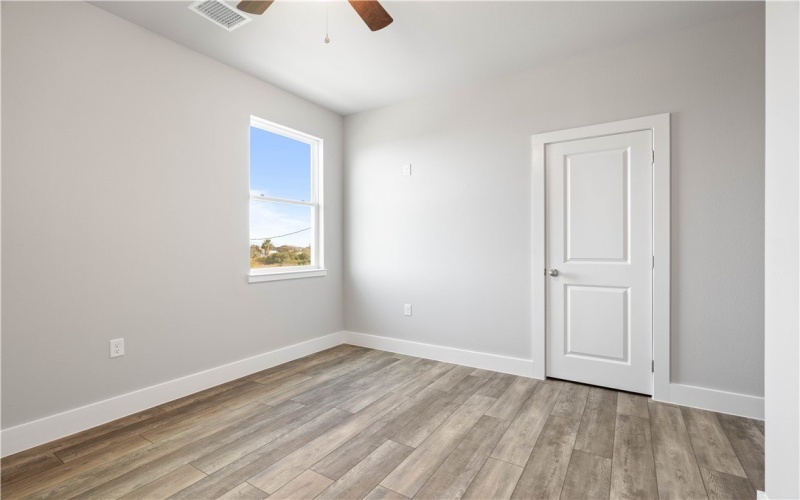 40 Bayview Loop, Rockport, TX 78382, 3 Bedrooms Bedrooms, ,2 BathroomsBathrooms,Residential,For Sale,40 Bayview Loop,452669