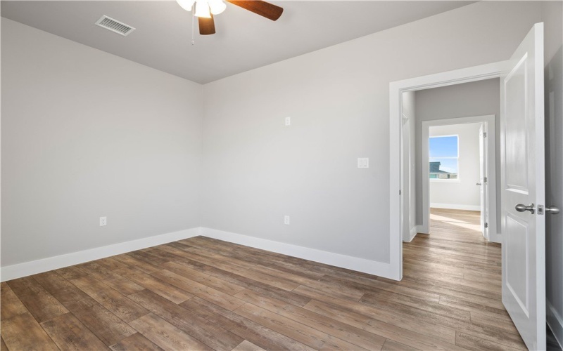 40 Bayview Loop, Rockport, TX 78382, 3 Bedrooms Bedrooms, ,2 BathroomsBathrooms,Residential,For Sale,40 Bayview Loop,452669
