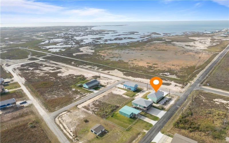 40 Bayview Loop, Rockport, TX 78382, 3 Bedrooms Bedrooms, ,2 BathroomsBathrooms,Residential,For Sale,40 Bayview Loop,452669