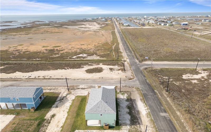 40 Bayview Loop, Rockport, TX 78382, 3 Bedrooms Bedrooms, ,2 BathroomsBathrooms,Residential,For Sale,40 Bayview Loop,452669