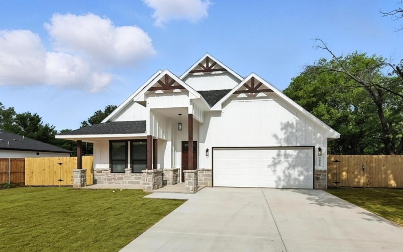 3836 Burnice Drive, Fort Worth, TX 76119, 4 Bedrooms Bedrooms, ,2 BathroomsBathrooms,Residential,For Sale,3836 Burnice Drive,20982521