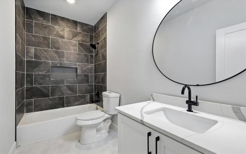 3836 Burnice Drive, Fort Worth, TX 76119, 4 Bedrooms Bedrooms, ,2 BathroomsBathrooms,Residential,For Sale,3836 Burnice Drive,20982521