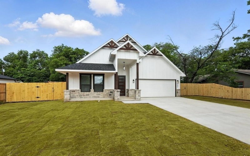 3836 Burnice Drive, Fort Worth, TX 76119, 4 Bedrooms Bedrooms, ,2 BathroomsBathrooms,Residential,For Sale,3836 Burnice Drive,20982521