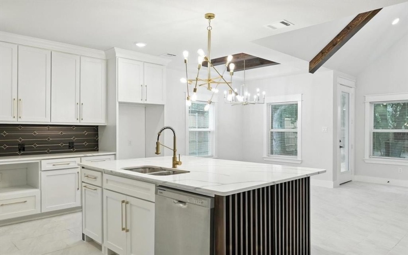 3836 Burnice Drive, Fort Worth, TX 76119, 4 Bedrooms Bedrooms, ,2 BathroomsBathrooms,Residential,For Sale,3836 Burnice Drive,20982521