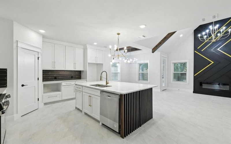3836 Burnice Drive, Fort Worth, TX 76119, 4 Bedrooms Bedrooms, ,2 BathroomsBathrooms,Residential,For Sale,3836 Burnice Drive,20982521