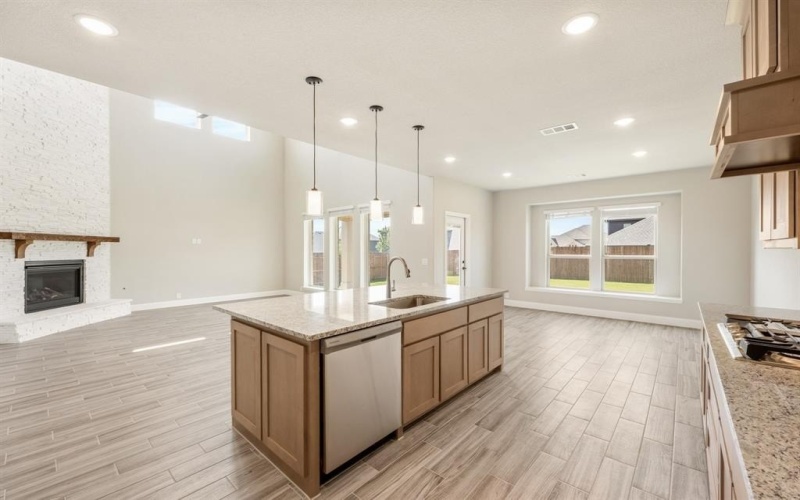 1212 Winona Street, DeSoto, TX 75115, 5 Bedrooms Bedrooms, ,5 BathroomsBathrooms,Residential,For Sale,1212 Winona Street,0,20982556