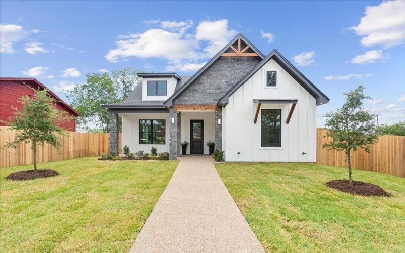 107 N Jena Street, Riesel, TX 76682, 3 Bedrooms Bedrooms, ,2 BathroomsBathrooms,Residential,For Sale,107 N Jena Street,20982704