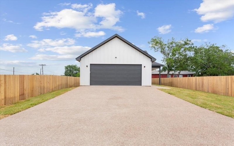 107 N Jena Street, Riesel, TX 76682, 3 Bedrooms Bedrooms, ,2 BathroomsBathrooms,Residential,For Sale,107 N Jena Street,20982704