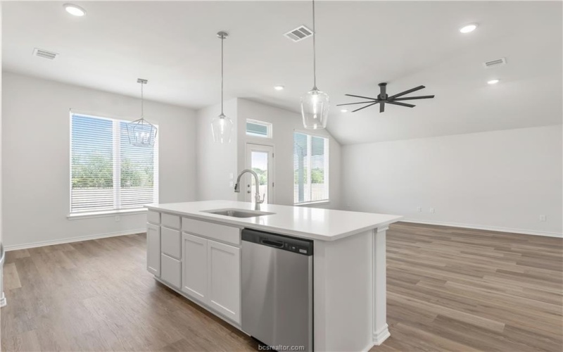 3556 Pointe du Hoc Loop, Bryan, TX 77808, 3 Bedrooms Bedrooms, ,2 BathroomsBathrooms,Residential,For Sale,3556 Pointe du Hoc Loop,0,25007391