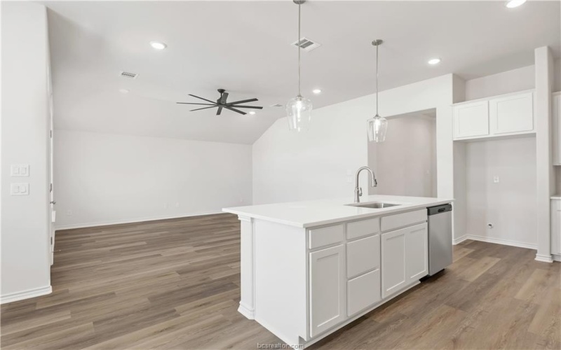 3556 Pointe du Hoc Loop, Bryan, TX 77808, 3 Bedrooms Bedrooms, ,2 BathroomsBathrooms,Residential,For Sale,3556 Pointe du Hoc Loop,0,25007391