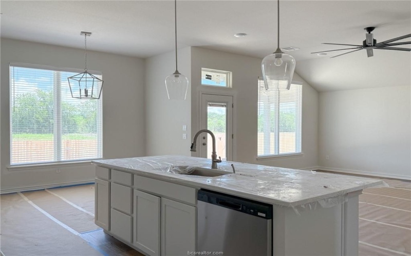 3556 Pointe du Hoc Loop, Bryan, TX 77808, 3 Bedrooms Bedrooms, ,2 BathroomsBathrooms,Residential,For Sale,3556 Pointe du Hoc Loop,0,25007391