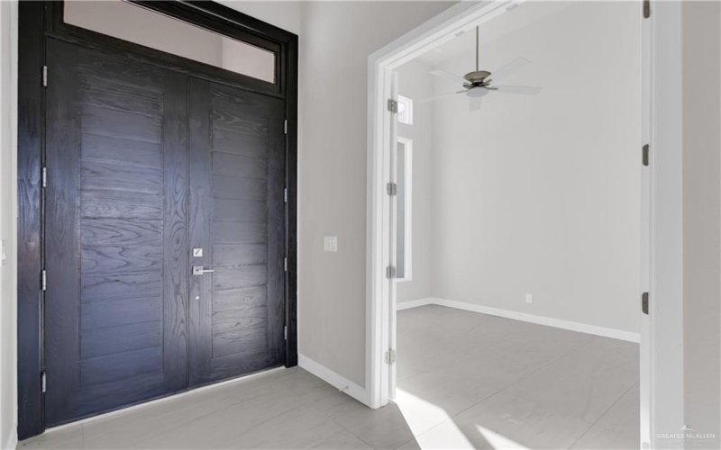 3705 Noronha Drive, Edinburg, TX 78542, 3 Bedrooms Bedrooms, ,2 BathroomsBathrooms,Residential,For Sale,3705 Noronha Drive,0,474672