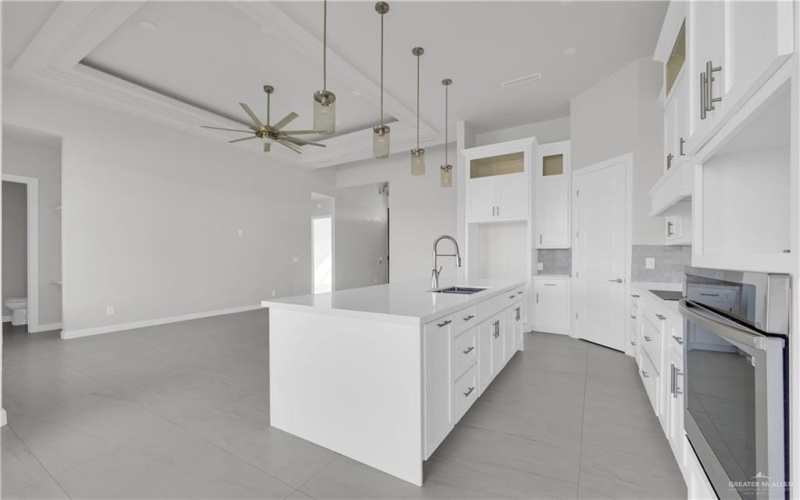 3705 Noronha Drive, Edinburg, TX 78542, 3 Bedrooms Bedrooms, ,2 BathroomsBathrooms,Residential,For Sale,3705 Noronha Drive,0,474672