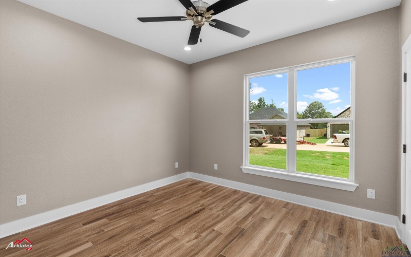 135 Hillcrest Drive, Gladewater, TX 75647, 4 Habitaciones Habitaciones , ,2 BañosBaños,Residential,En Venta,135 Hillcrest Drive,20254467