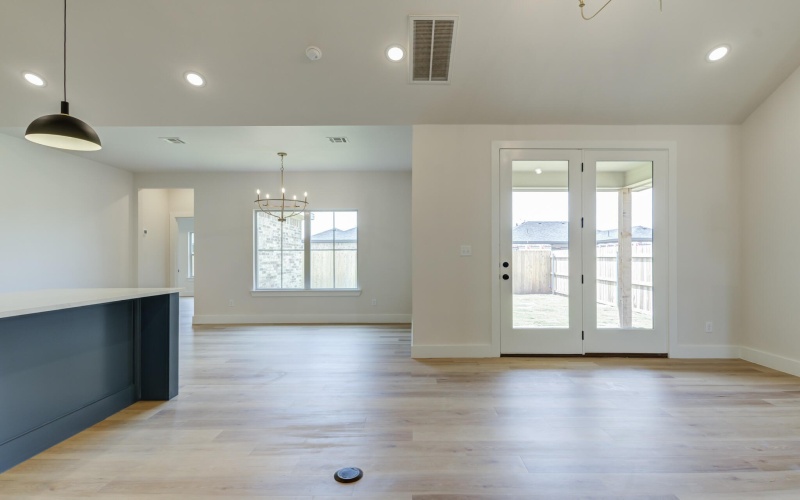6913 13th Street, Lubbock, TX 79416, 3 Bedrooms Bedrooms, ,2 BathroomsBathrooms,Residential,For Sale,6913 13th Street,202556961