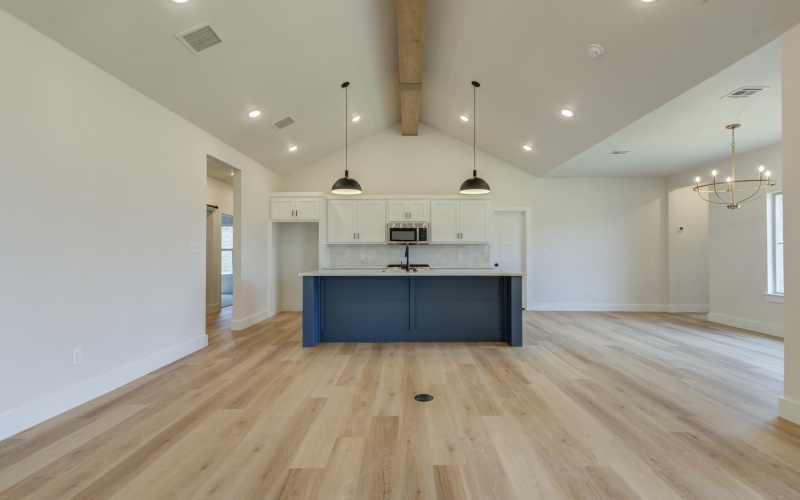 6913 13th Street, Lubbock, TX 79416, 3 Bedrooms Bedrooms, ,2 BathroomsBathrooms,Residential,For Sale,6913 13th Street,202556961