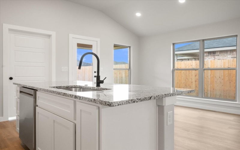 7005 12th Street, Lubbock, TX 79416, 4 Bedrooms Bedrooms, ,2 BathroomsBathrooms,Residential,For Sale,7005 12th Street,202556970