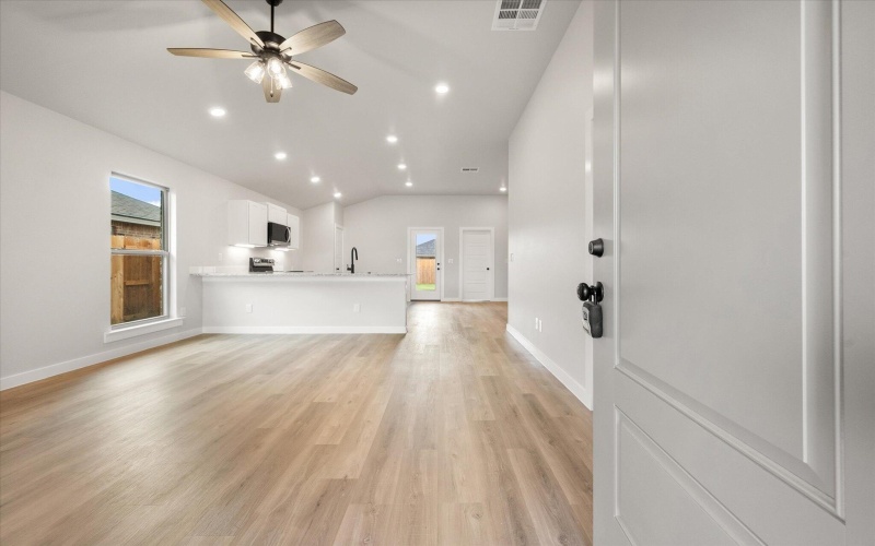 7007 12th Street, Lubbock, TX 79416, 3 Habitaciones Habitaciones , ,2 BañosBaños,Residential,En Venta,7007 12th Street,202556971