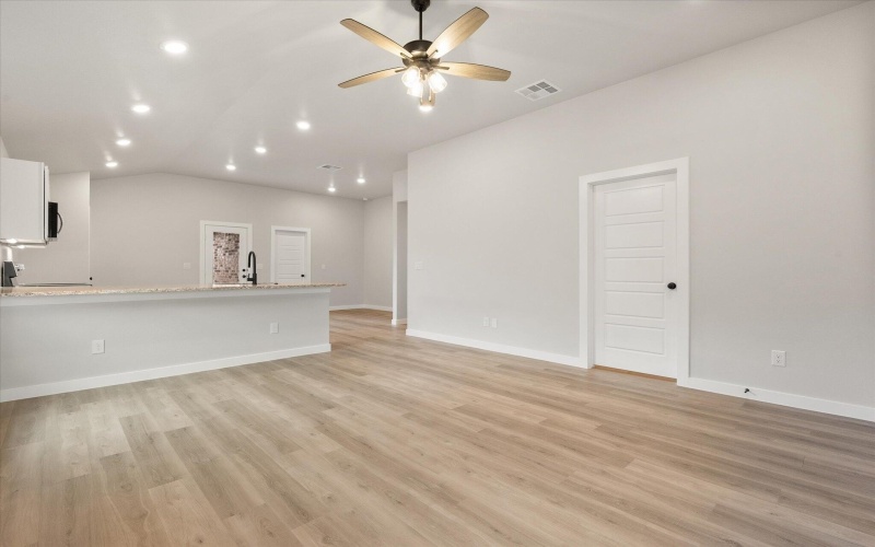 7007 12th Street, Lubbock, TX 79416, 3 Habitaciones Habitaciones , ,2 BañosBaños,Residential,En Venta,7007 12th Street,202556971