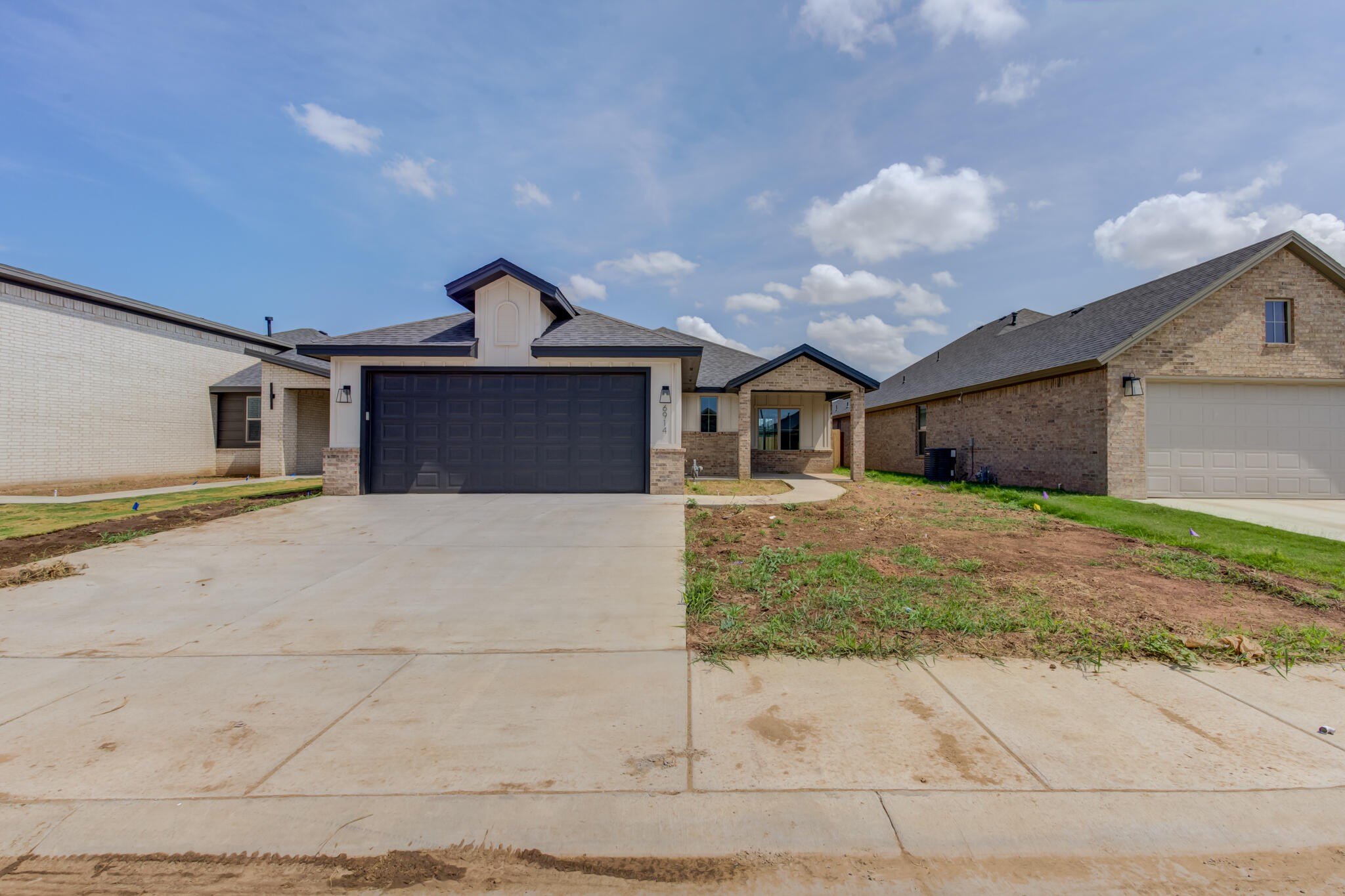 6914 13th Street, Lubbock, TX 79416, 3 Bedrooms Bedrooms, ,2 BathroomsBathrooms,Residential,For Sale,6914 13th Street,202556972