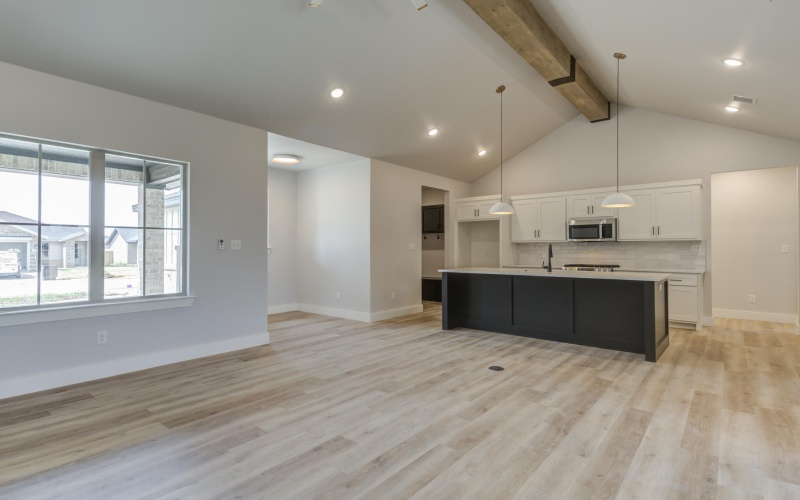 6914 13th Street, Lubbock, TX 79416, 3 Bedrooms Bedrooms, ,2 BathroomsBathrooms,Residential,For Sale,6914 13th Street,202556972