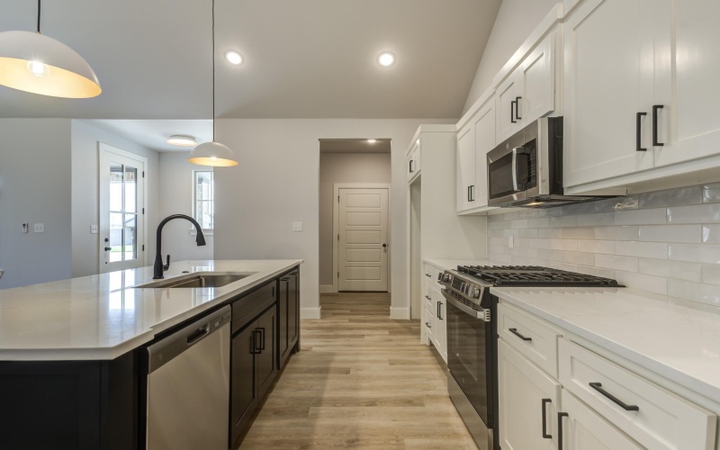 6914 13th Street, Lubbock, TX 79416, 3 Bedrooms Bedrooms, ,2 BathroomsBathrooms,Residential,For Sale,6914 13th Street,202556972