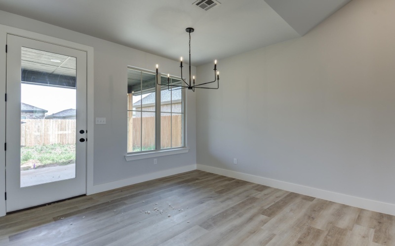 6914 13th Street, Lubbock, TX 79416, 3 Bedrooms Bedrooms, ,2 BathroomsBathrooms,Residential,For Sale,6914 13th Street,202556972
