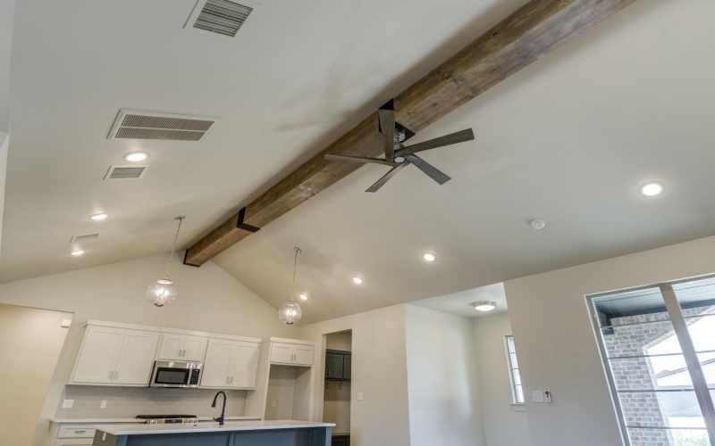 6915 13th Street, Lubbock, TX 79416, 3 Bedrooms Bedrooms, ,2 BathroomsBathrooms,Residential,For Sale,6915 13th Street,0,202556973
