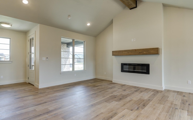 6915 13th Street, Lubbock, TX 79416, 3 Bedrooms Bedrooms, ,2 BathroomsBathrooms,Residential,For Sale,6915 13th Street,0,202556973