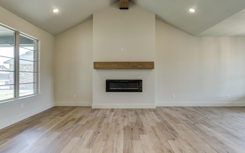 6915 13th Street, Lubbock, TX 79416, 3 Bedrooms Bedrooms, ,2 BathroomsBathrooms,Residential,For Sale,6915 13th Street,0,202556973
