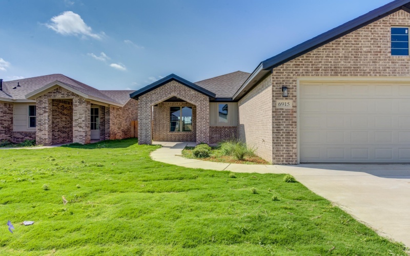 6915 13th Street, Lubbock, TX 79416, 3 Bedrooms Bedrooms, ,2 BathroomsBathrooms,Residential,For Sale,6915 13th Street,0,202556973