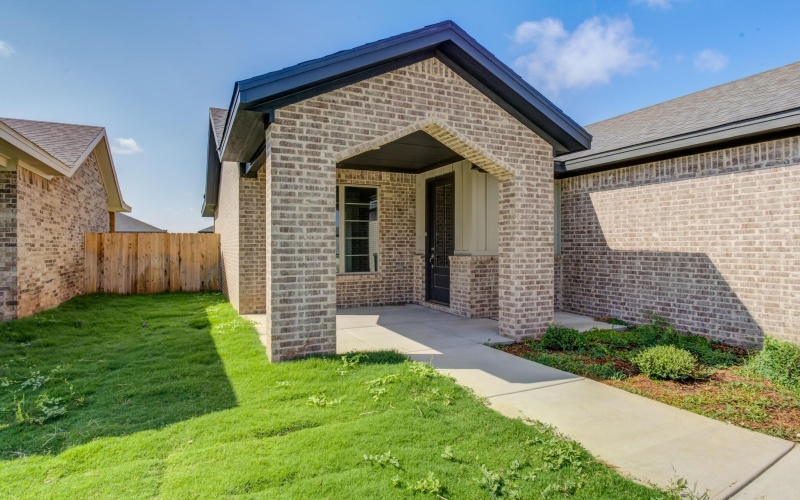 6915 13th Street, Lubbock, TX 79416, 3 Bedrooms Bedrooms, ,2 BathroomsBathrooms,Residential,For Sale,6915 13th Street,0,202556973