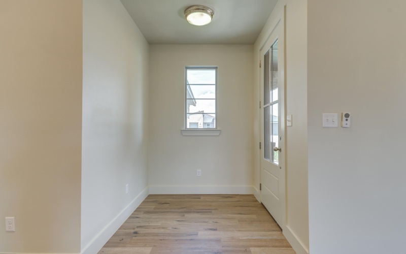 6915 13th Street, Lubbock, TX 79416, 3 Bedrooms Bedrooms, ,2 BathroomsBathrooms,Residential,For Sale,6915 13th Street,0,202556973