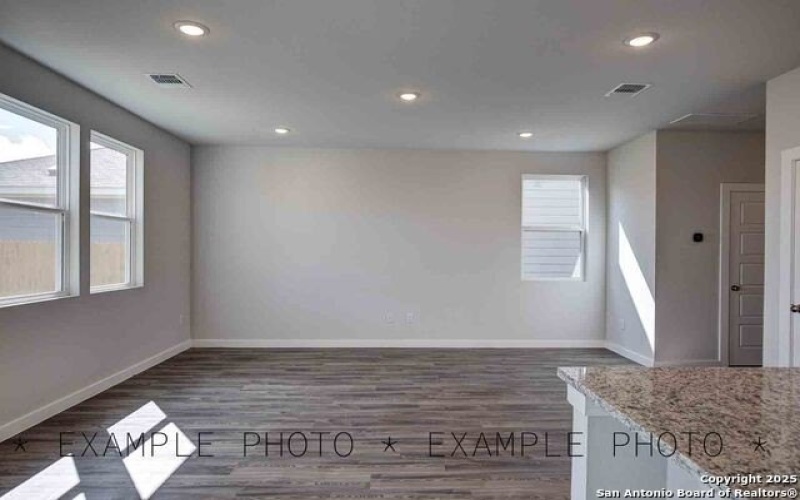 9994 Forestier Grn, San Antonio, TX 78221, 4 Habitaciones Habitaciones , ,2 BañosBaños,Residential,En Venta,9994 Forestier Grn,1879306