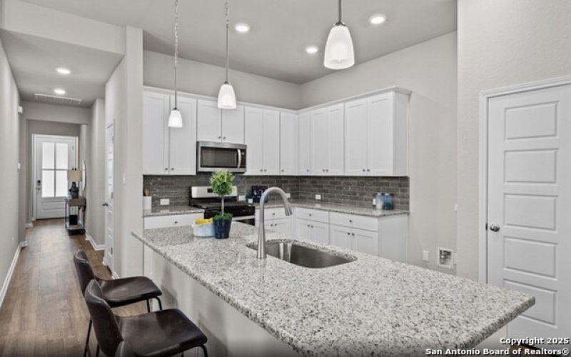 2537 Seabream Drive, San Antonio, TX 78253-7208, 3 Habitaciones Habitaciones , ,2 BañosBaños,Residential,En Venta,2537 Seabream Drive,1879398