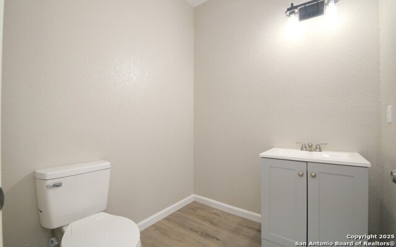165 N San Felipe, San Antonio, TX 78237, 3 Bedrooms Bedrooms, ,2 BathroomsBathrooms,Residential,For Sale,165 N San Felipe,1879454