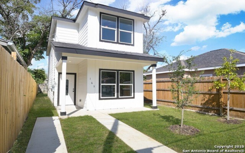 165 N San Felipe, San Antonio, TX 78237, 3 Bedrooms Bedrooms, ,2 BathroomsBathrooms,Residential,For Sale,165 N San Felipe,1879454