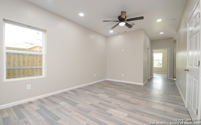 165 N San Felipe, San Antonio, TX 78237, 3 Bedrooms Bedrooms, ,2 BathroomsBathrooms,Residential,For Sale,165 N San Felipe,1879454