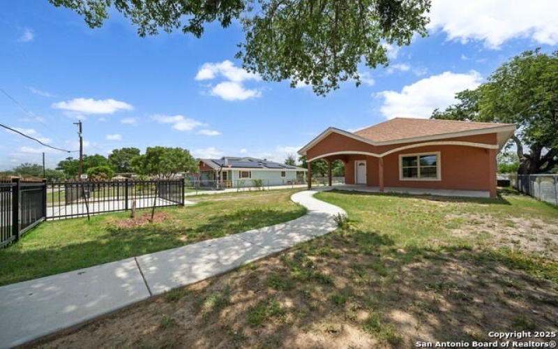 9322 Clamp, San Antonio, TX 78221, 3 Bedrooms Bedrooms, ,2 BathroomsBathrooms,Residential,For Sale,9322 Clamp,1879521