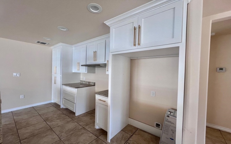 504 E Cortinas, Del Rio, TX 78840, 3 Bedrooms Bedrooms, ,2 BathroomsBathrooms,Residential,For Sale,504 E Cortinas,206814