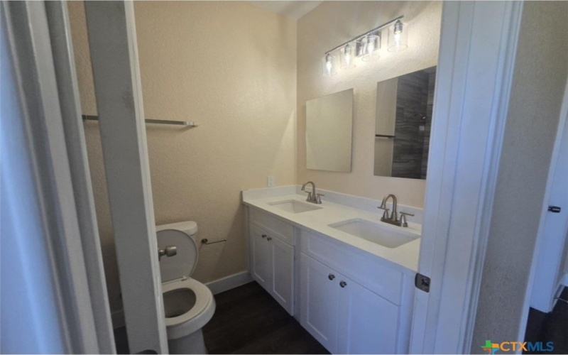 410 W Trinity Street, Luling, TX 78648, 3 Bedrooms Bedrooms, ,2 BathroomsBathrooms,Residential,For Sale,410 W Trinity Street,572953