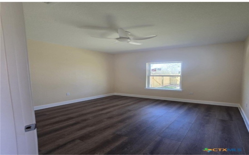 410 W Trinity Street, Luling, TX 78648, 3 Bedrooms Bedrooms, ,2 BathroomsBathrooms,Residential,For Sale,410 W Trinity Street,572953