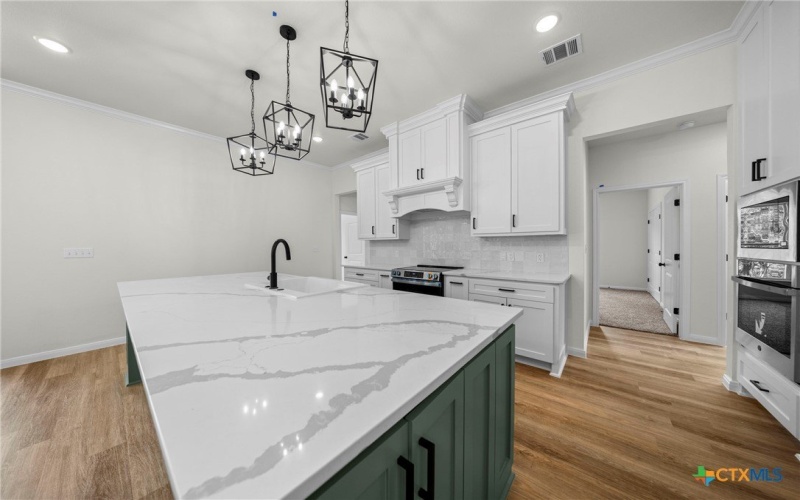 15938 Salado Drive, Temple, TX 76502, 5 Bedrooms Bedrooms, ,3 BathroomsBathrooms,Residential,For Sale,15938 Salado Drive,584665