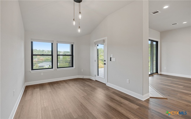 21002 Paseo De Vaca Street, Lago Vista, TX 78645, 5 Habitaciones Habitaciones , ,3 BañosBaños,Residential,En Venta,21002 Paseo De Vaca Street,584966