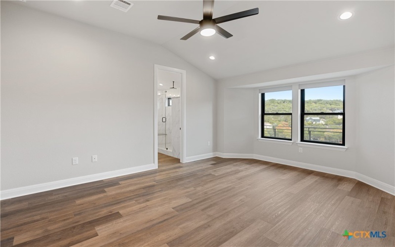 21002 Paseo De Vaca Street, Lago Vista, TX 78645, 5 Habitaciones Habitaciones , ,3 BañosBaños,Residential,En Venta,21002 Paseo De Vaca Street,584966