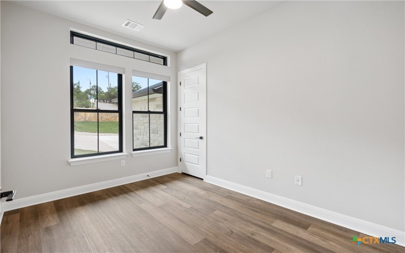 21002 Paseo De Vaca Street, Lago Vista, TX 78645, 5 Habitaciones Habitaciones , ,3 BañosBaños,Residential,En Venta,21002 Paseo De Vaca Street,584966